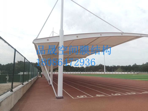 平江第二中学操场跑道雨棚膜结构工程1.jpg